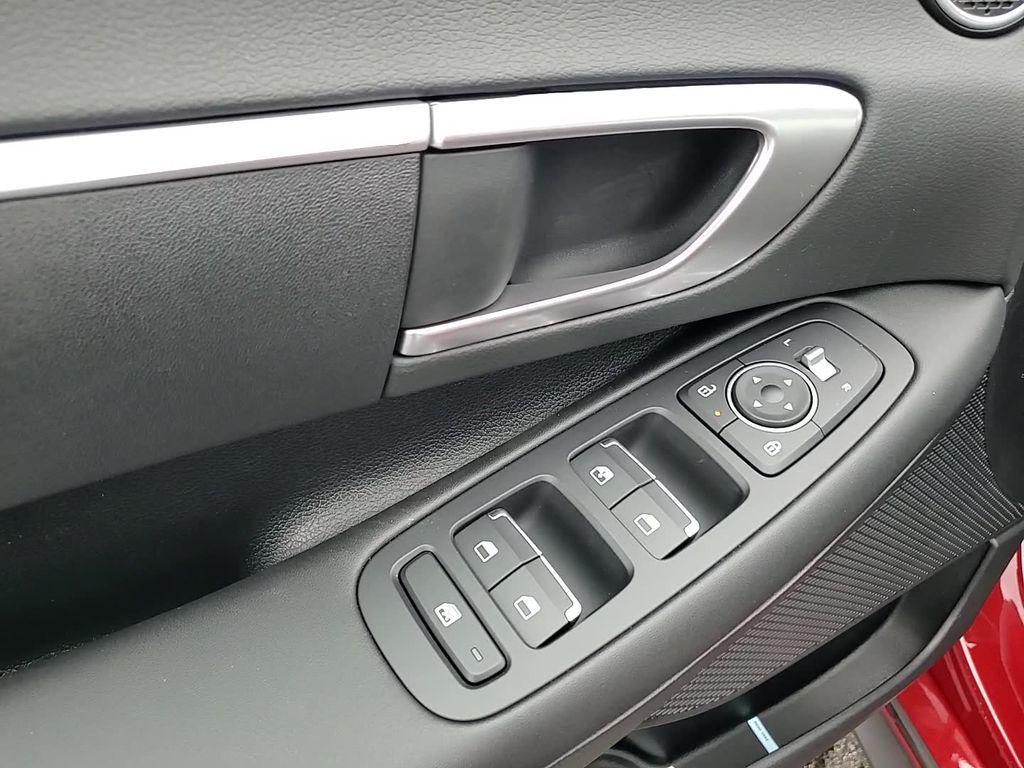 new 2025 Hyundai Sonata car, priced at $28,303