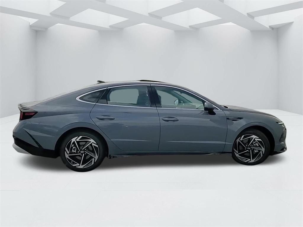 new 2025 Hyundai Sonata car, priced at $30,754