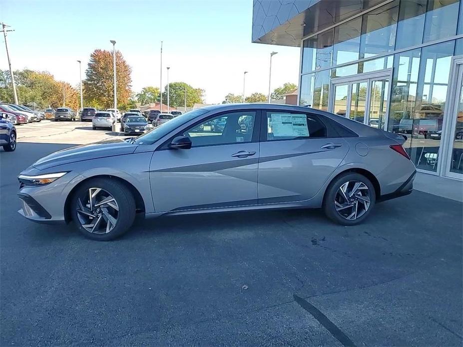 new 2025 Hyundai Elantra car, priced at $24,114