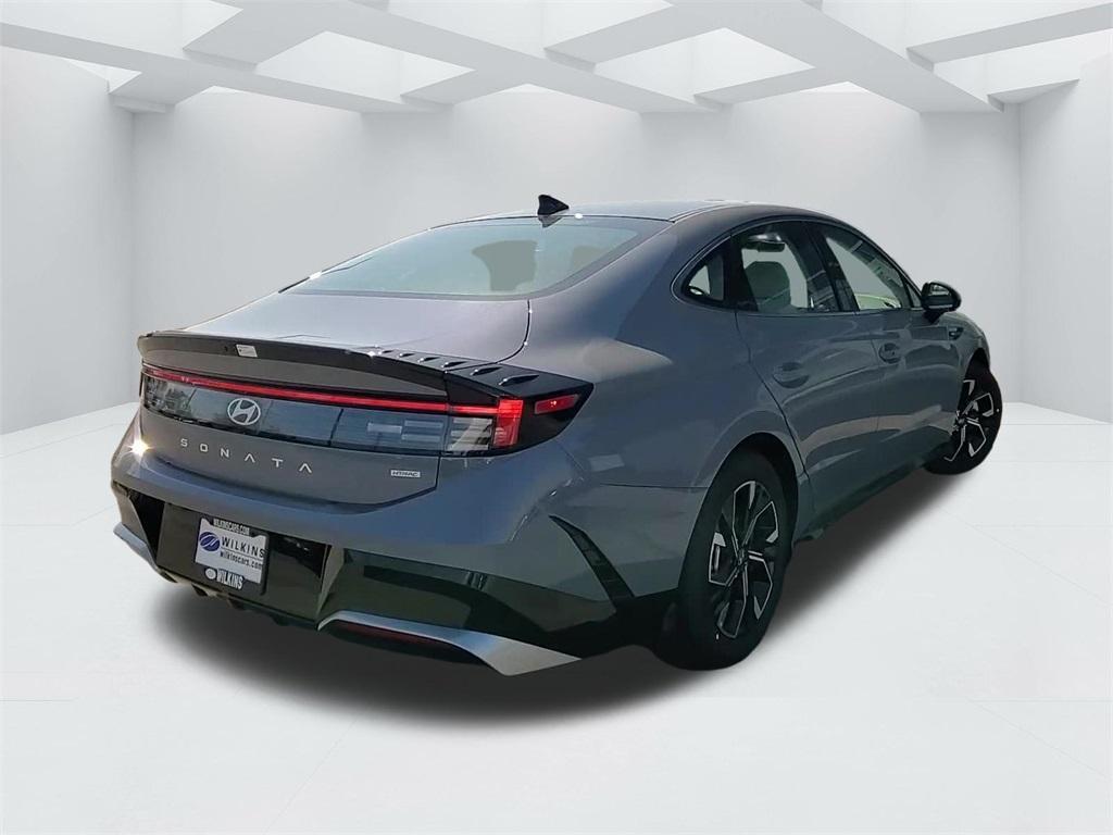 new 2025 Hyundai Sonata car, priced at $29,077
