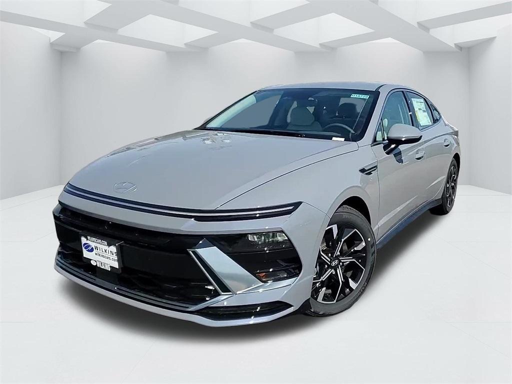 new 2025 Hyundai Sonata car, priced at $29,077