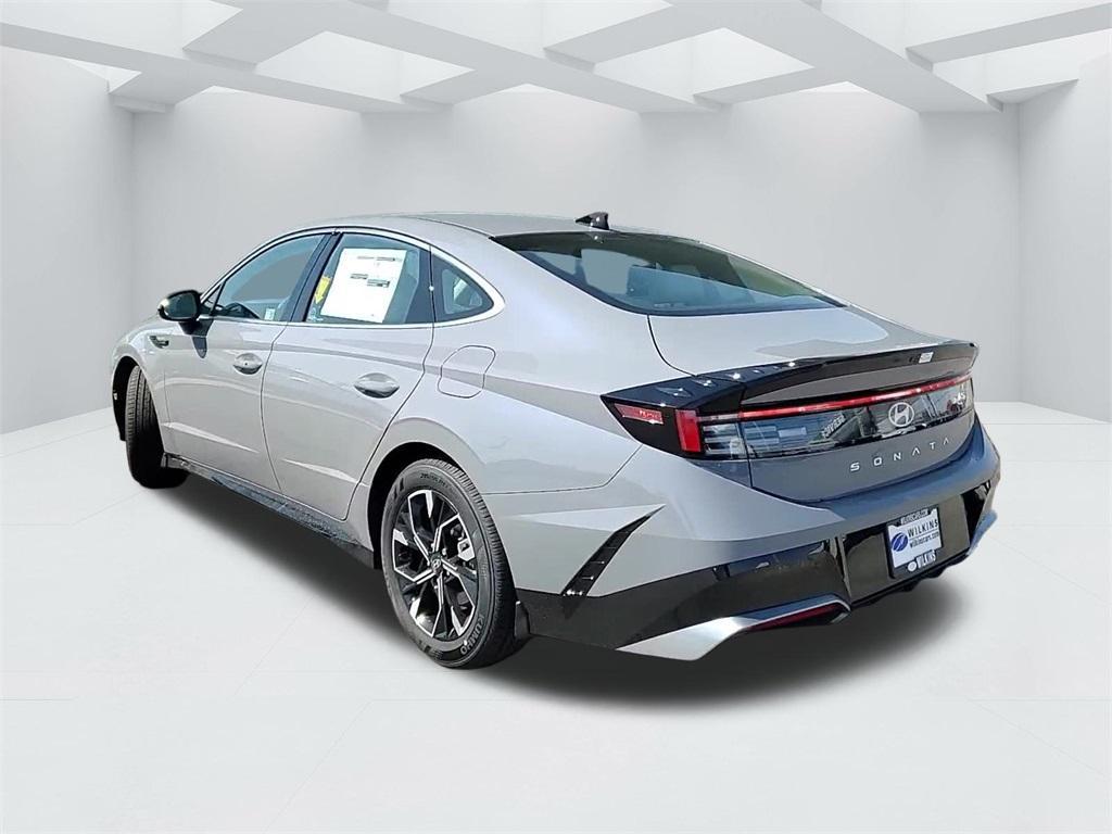 new 2025 Hyundai Sonata car, priced at $29,077