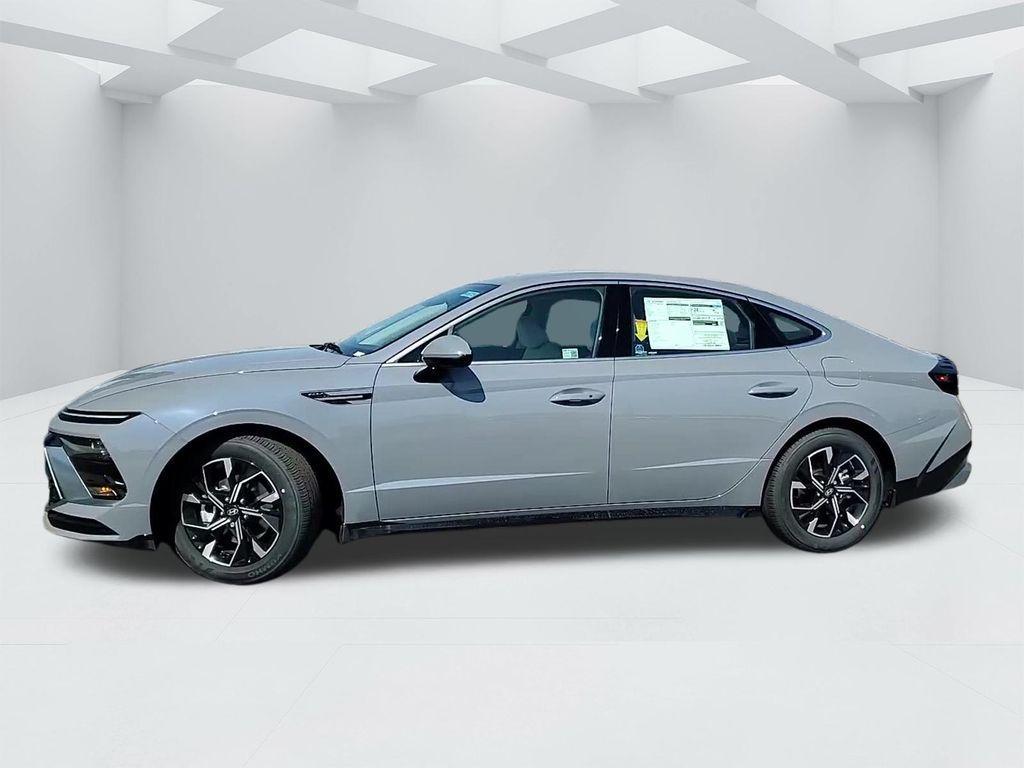 new 2025 Hyundai Sonata car, priced at $30,327