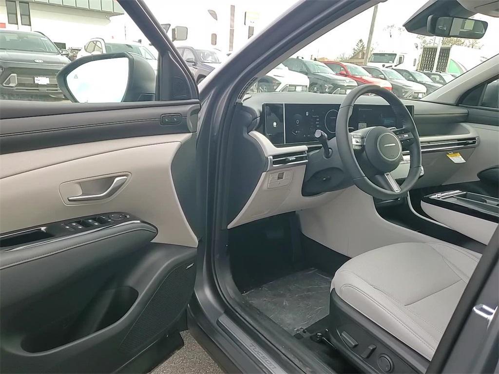 new 2025 Hyundai Tucson car, priced at $40,259