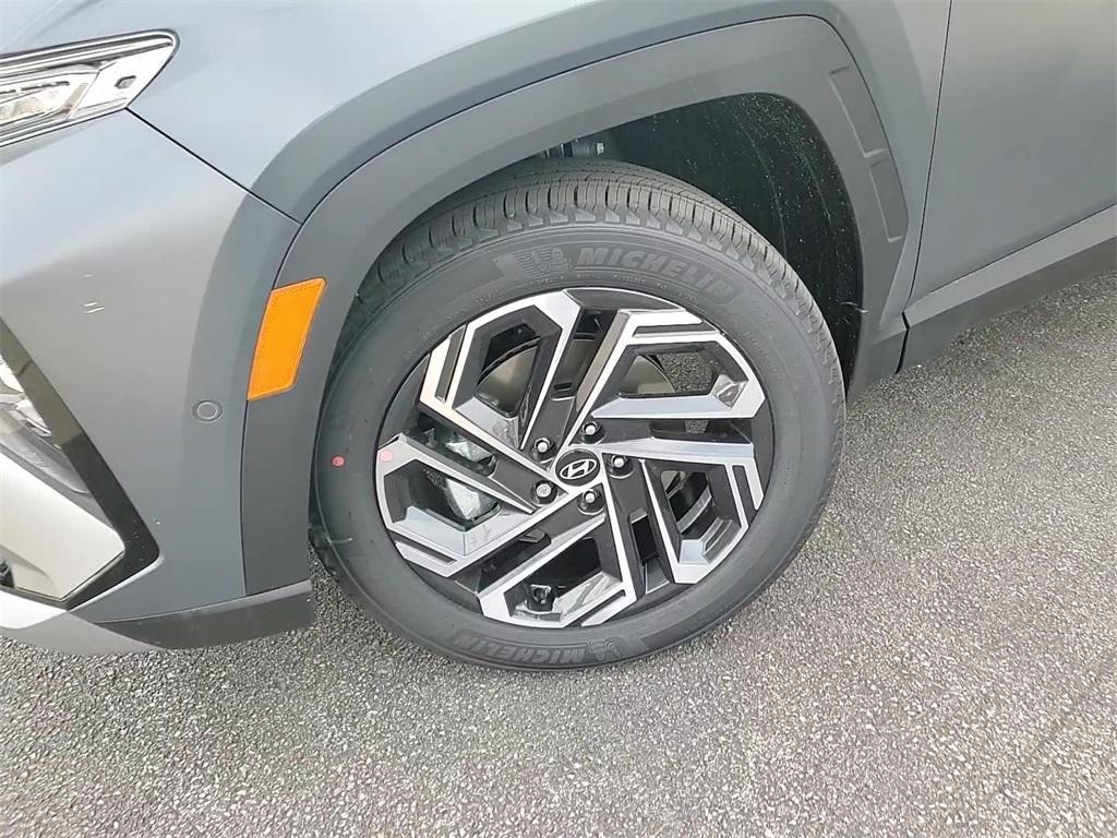 new 2025 Hyundai Tucson car, priced at $40,259
