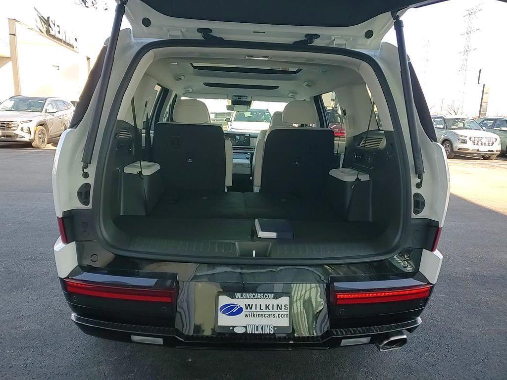 new 2025 Hyundai Santa Fe car, priced at $44,566