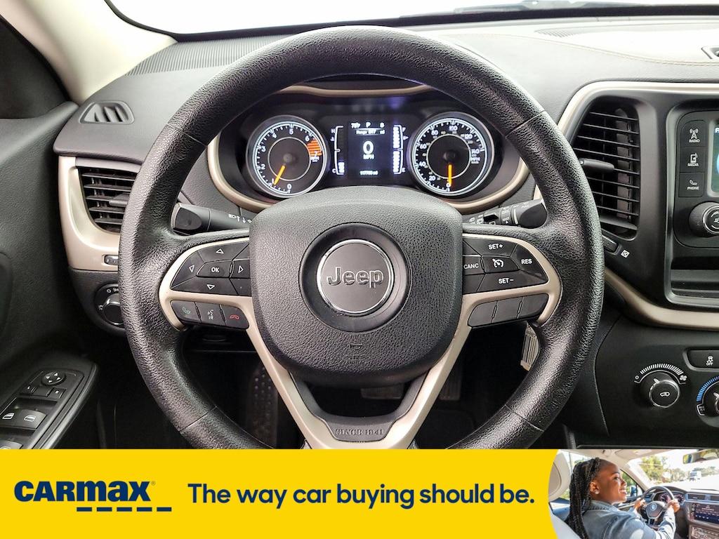 used 2016 Jeep Cherokee car, priced at $13,998