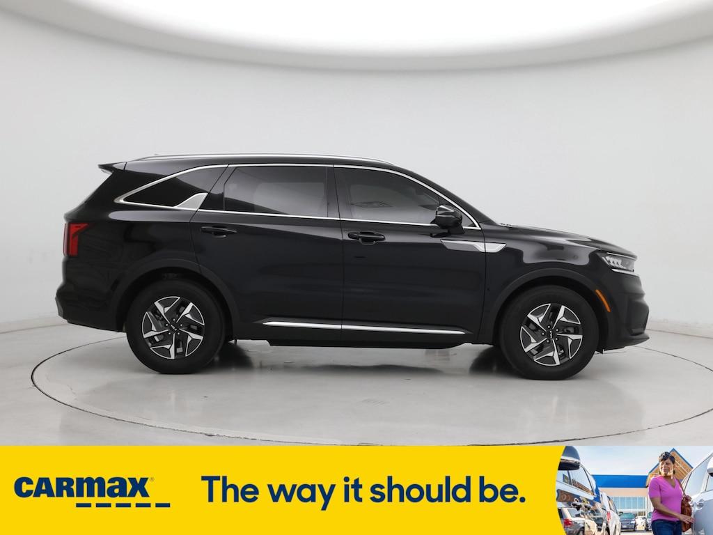 used 2023 Kia Sorento Hybrid car, priced at $32,998