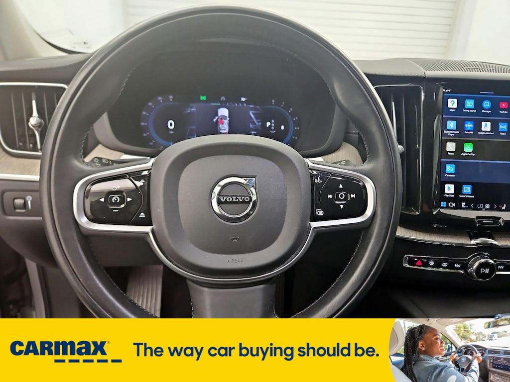 used 2022 Volvo XC60 car, priced at $36,998
