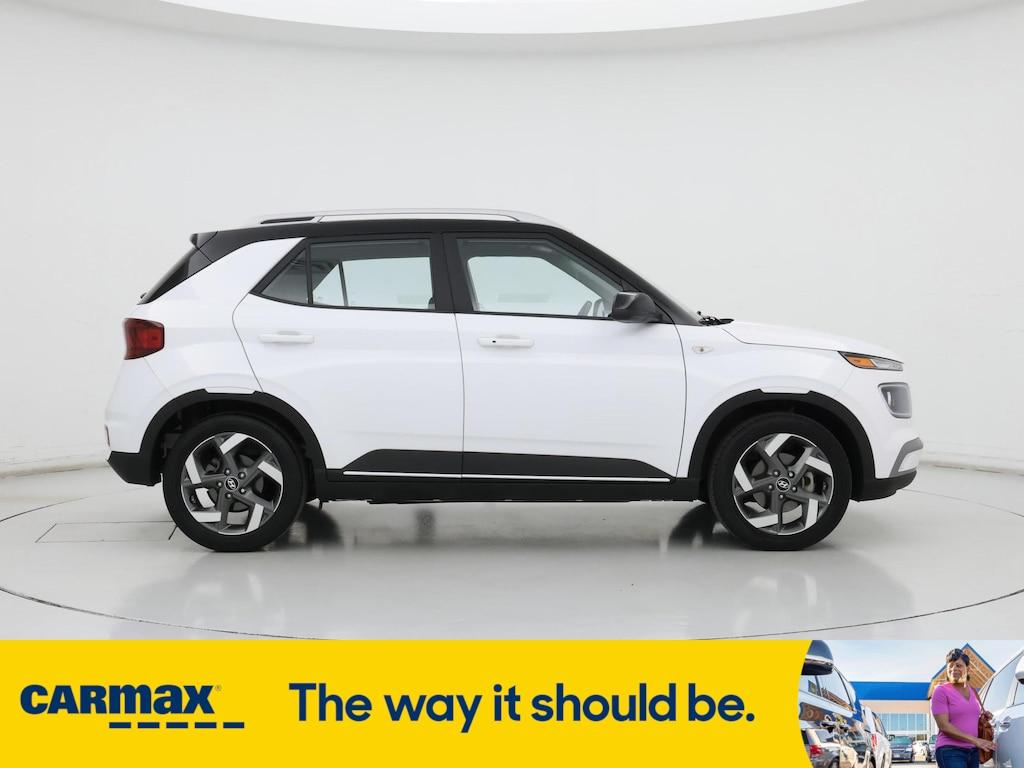 used 2022 Hyundai Venue car, priced at $19,998