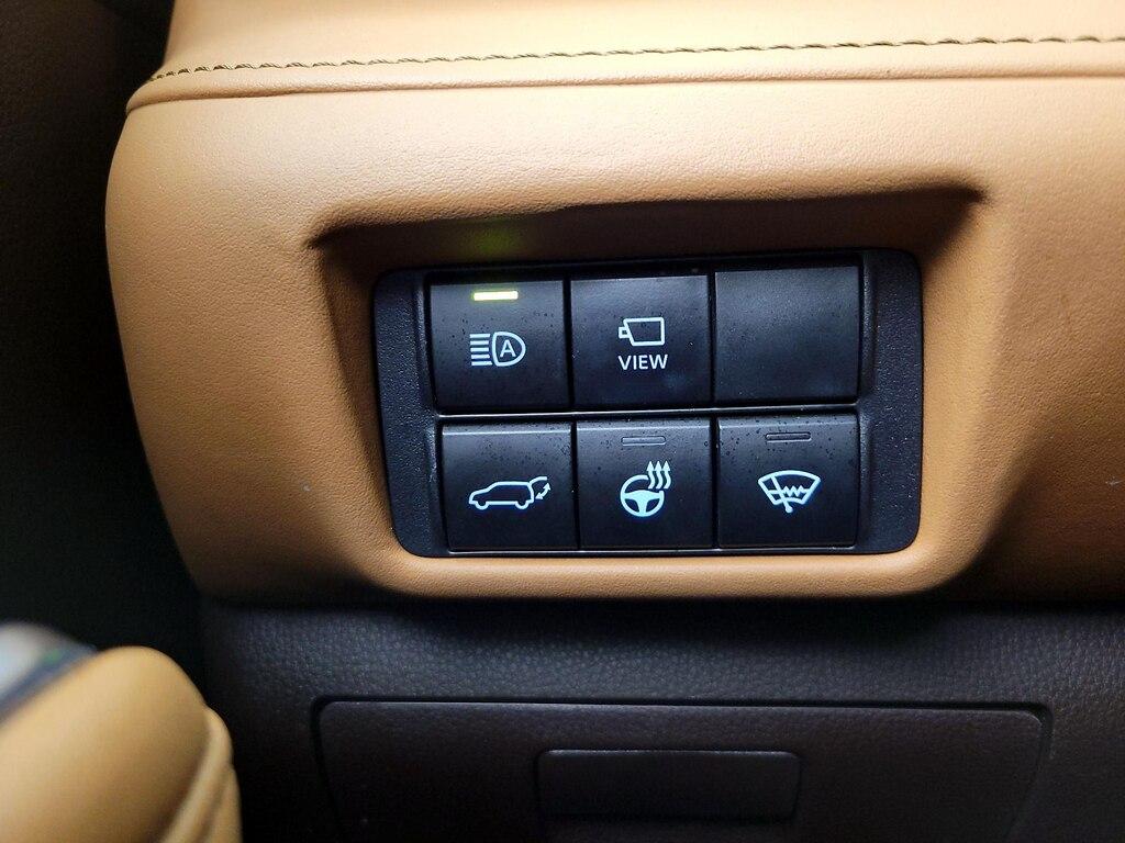 used 2022 Toyota Highlander car, priced at $44,998