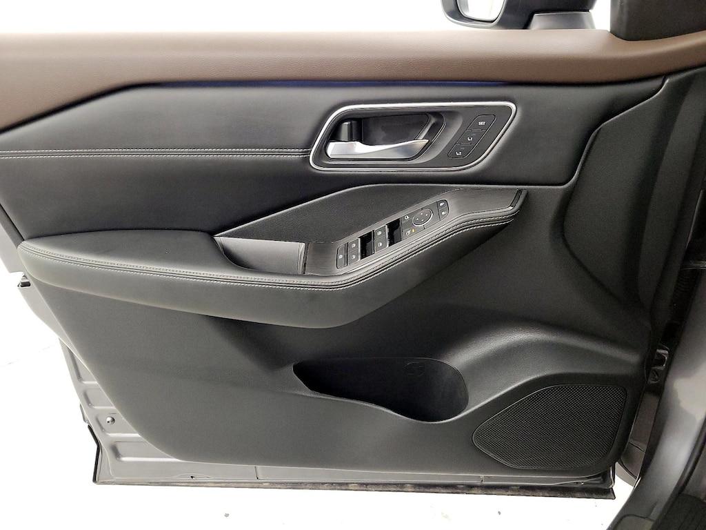 used 2023 Nissan Rogue car, priced at $31,998
