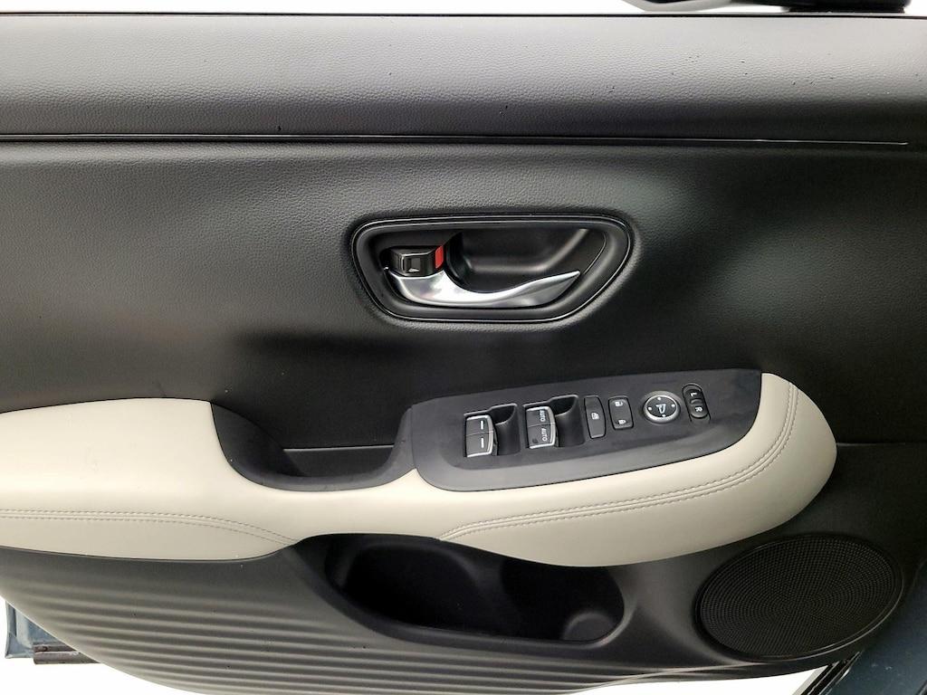 used 2025 Honda HR-V car, priced at $31,998
