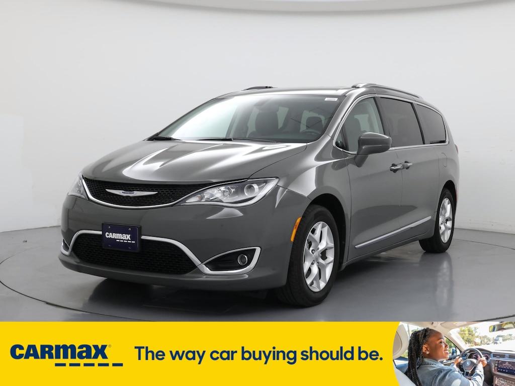 used 2020 Chrysler Pacifica car, priced at $28,998