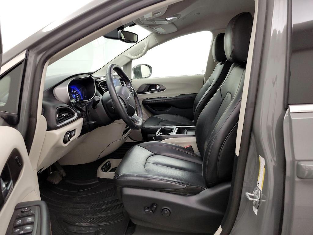 used 2020 Chrysler Pacifica car, priced at $28,998