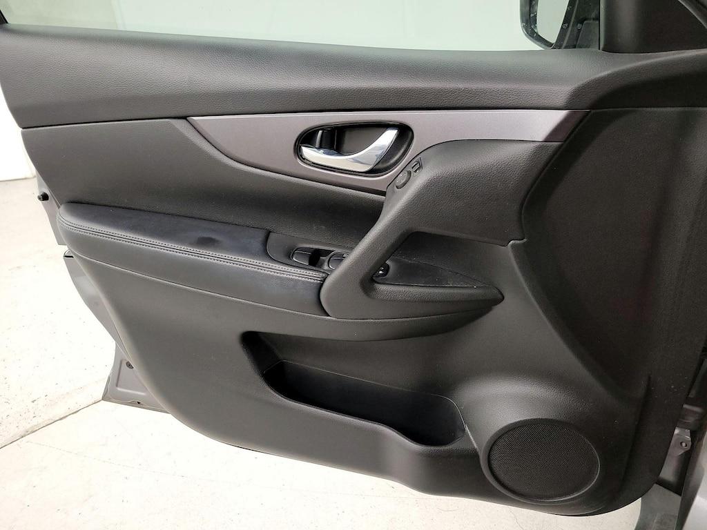 used 2016 Nissan Rogue car, priced at $13,998