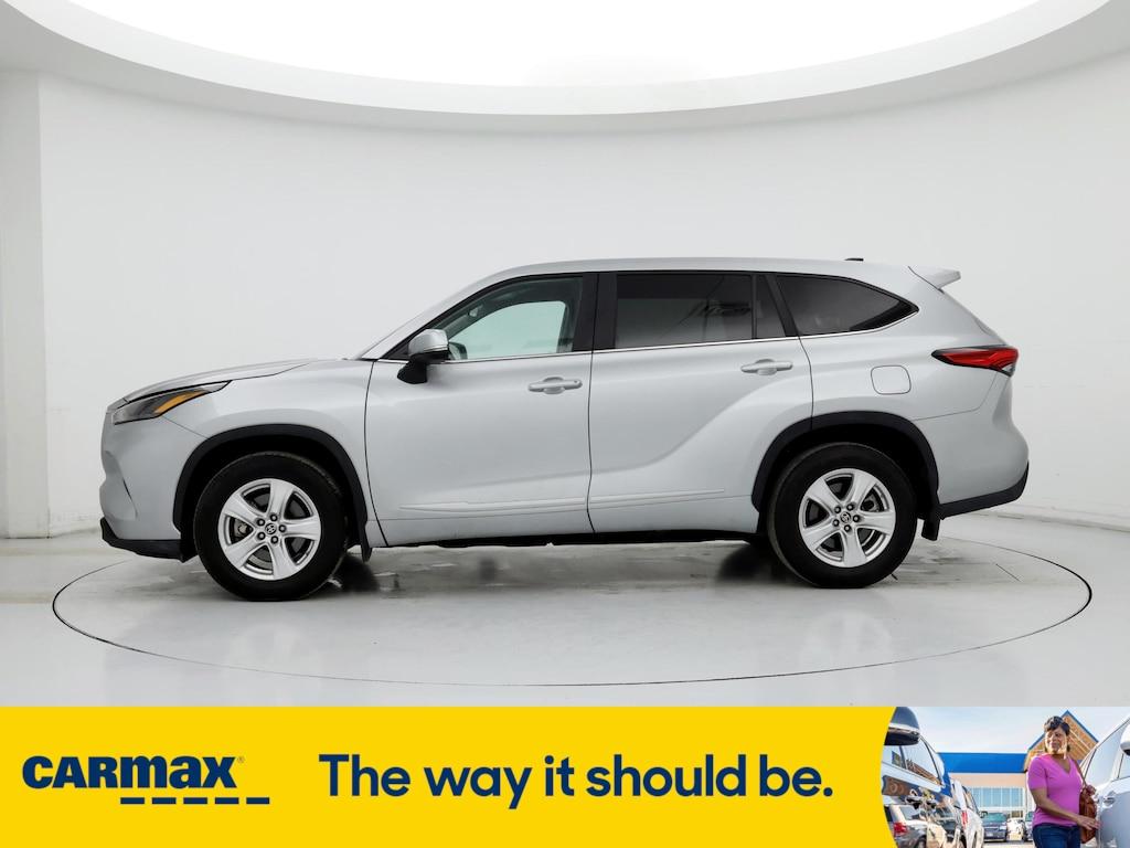 used 2023 Toyota Highlander car, priced at $31,998