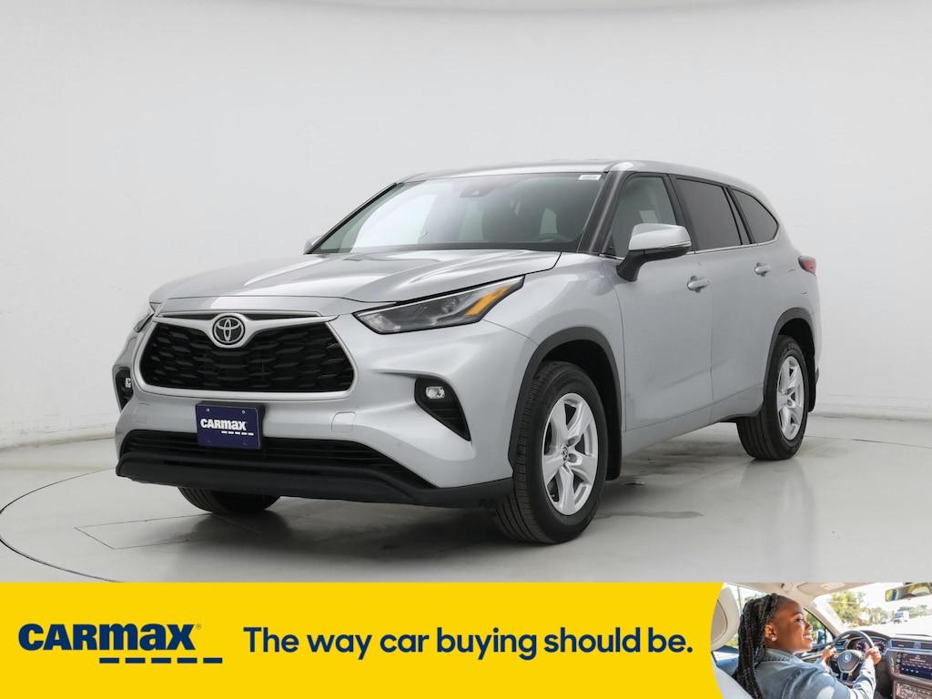 used 2023 Toyota Highlander car, priced at $34,998