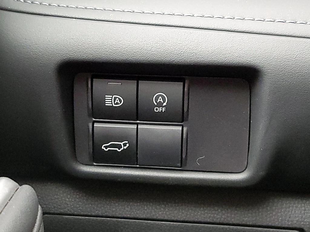 used 2023 Toyota Highlander car, priced at $34,998