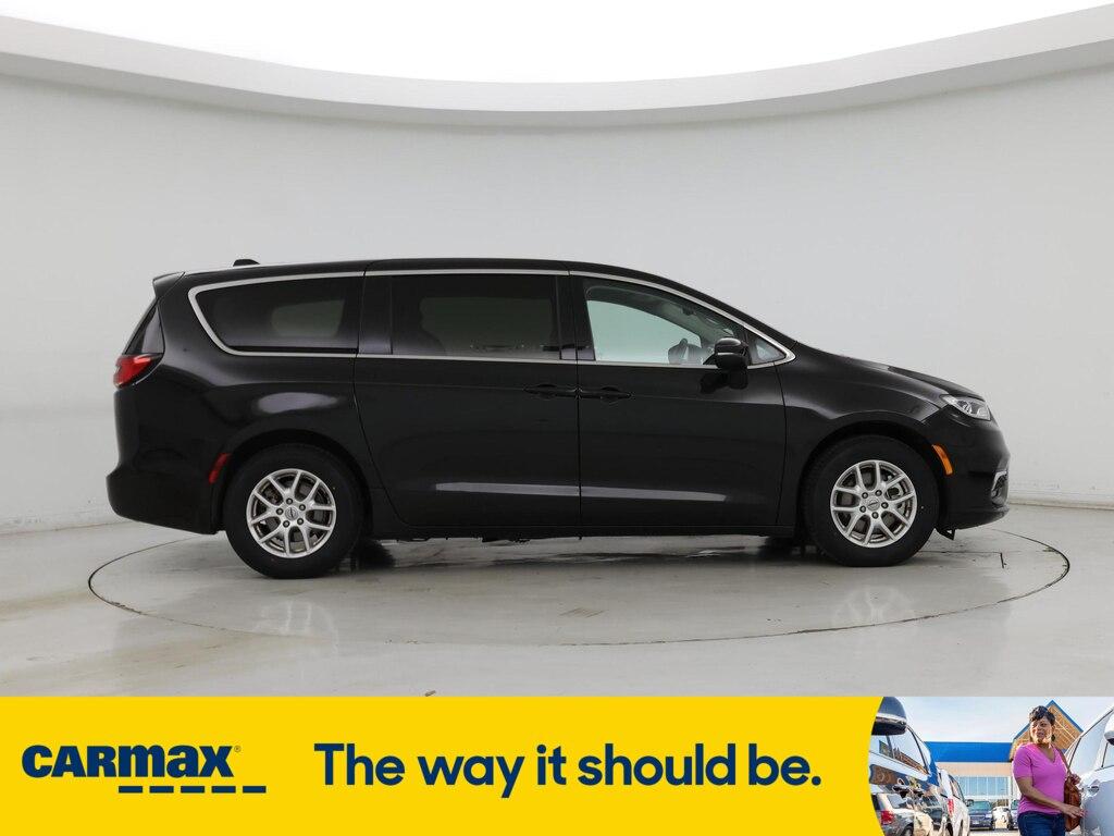 used 2023 Chrysler Pacifica car, priced at $26,998