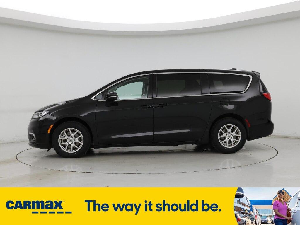 used 2023 Chrysler Pacifica car, priced at $26,998