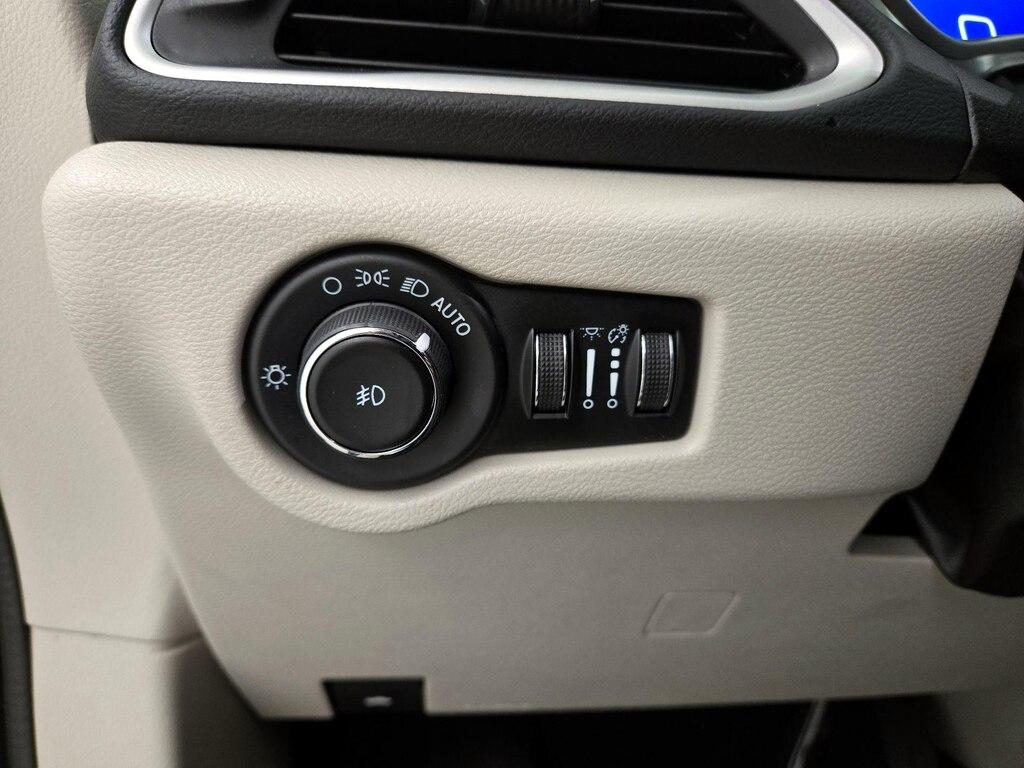 used 2023 Chrysler Pacifica car, priced at $26,998