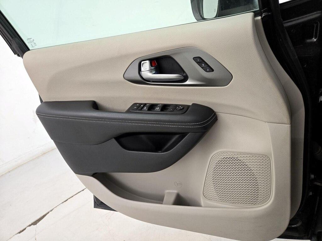 used 2023 Chrysler Pacifica car, priced at $26,998