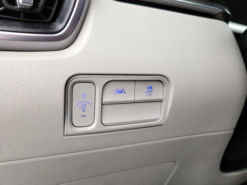 used 2022 Kia Sorento Hybrid car, priced at $26,998