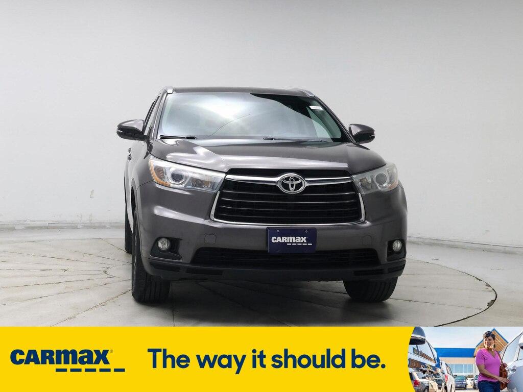used 2016 Toyota Highlander car, priced at $24,998