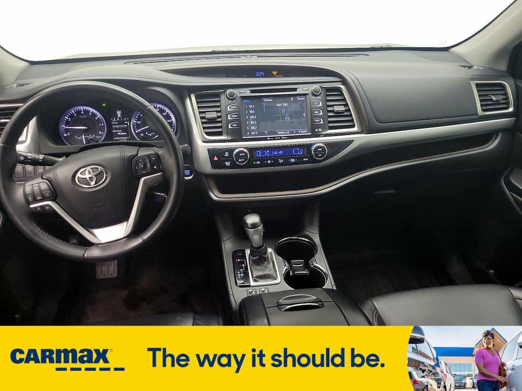 used 2016 Toyota Highlander car, priced at $24,998