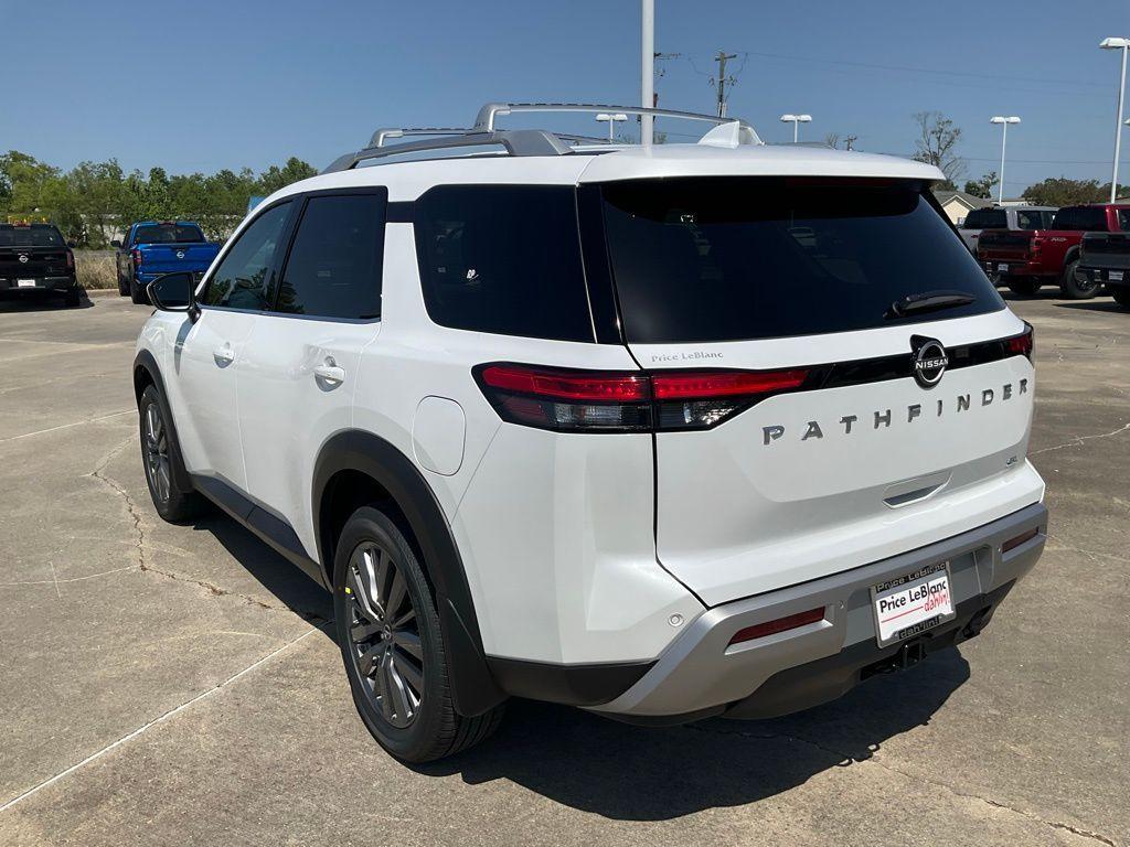 new 2025 Nissan Pathfinder car, priced at $48,005