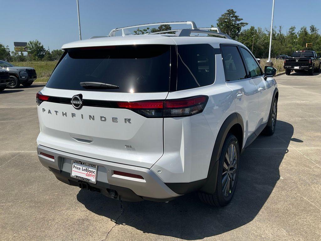 new 2025 Nissan Pathfinder car, priced at $48,005