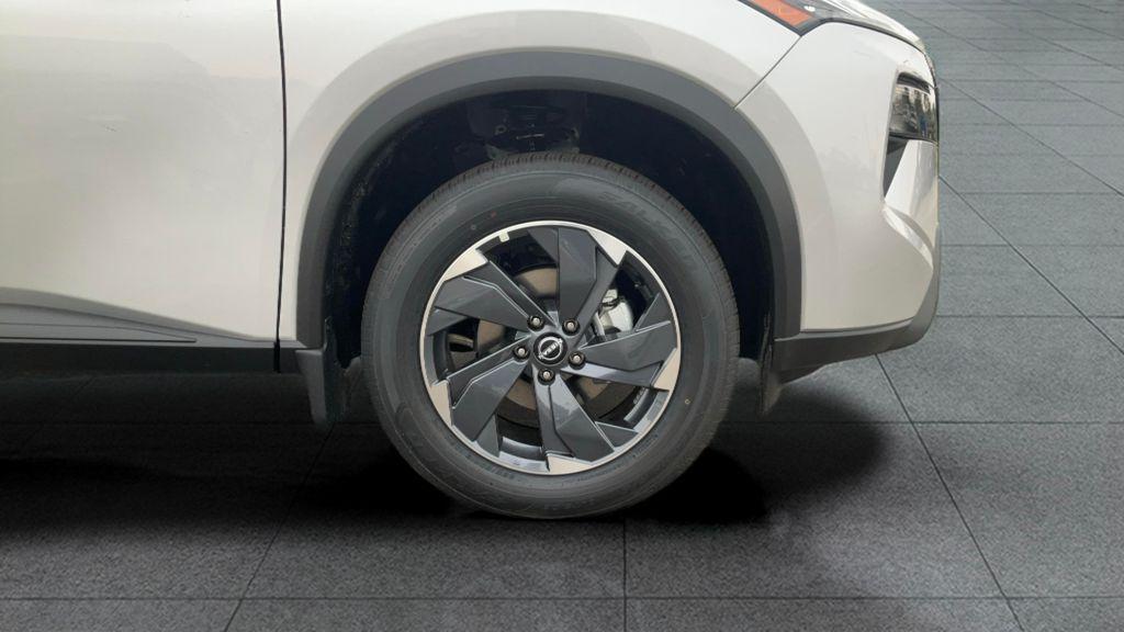 new 2025 Nissan Rogue car, priced at $31,985