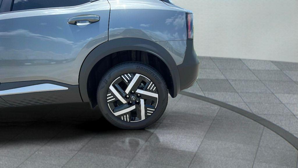 new 2025 Nissan Kicks car, priced at $27,790