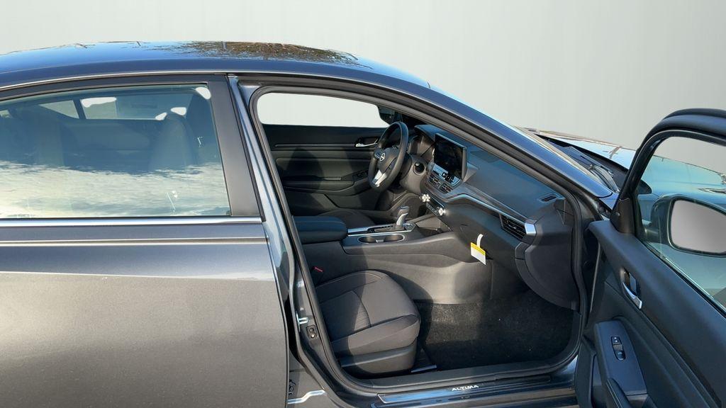 new 2025 Nissan Altima car, priced at $30,555