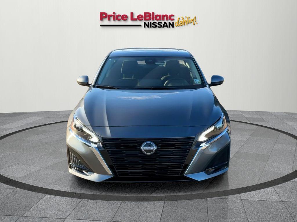 new 2025 Nissan Altima car, priced at $30,555