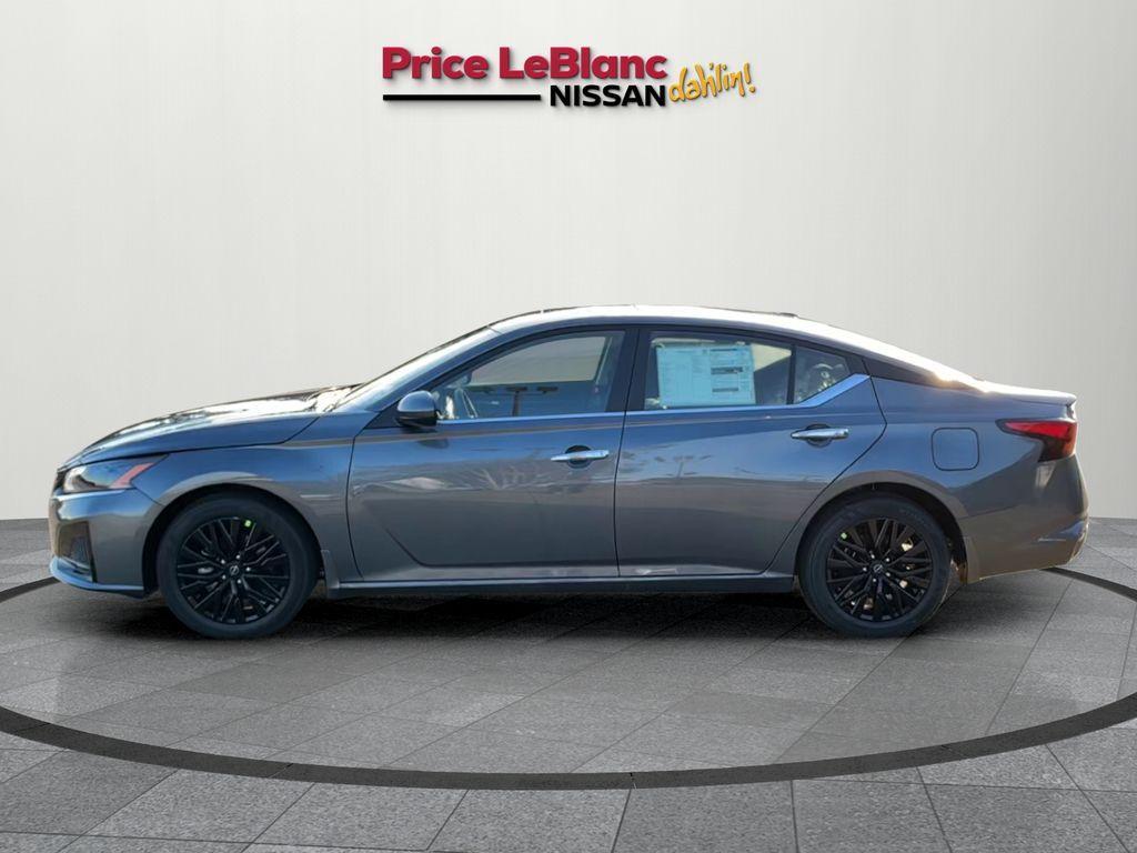 new 2025 Nissan Altima car, priced at $30,555