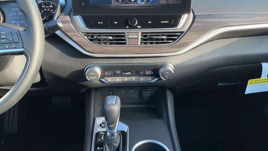 new 2025 Nissan Altima car, priced at $30,555