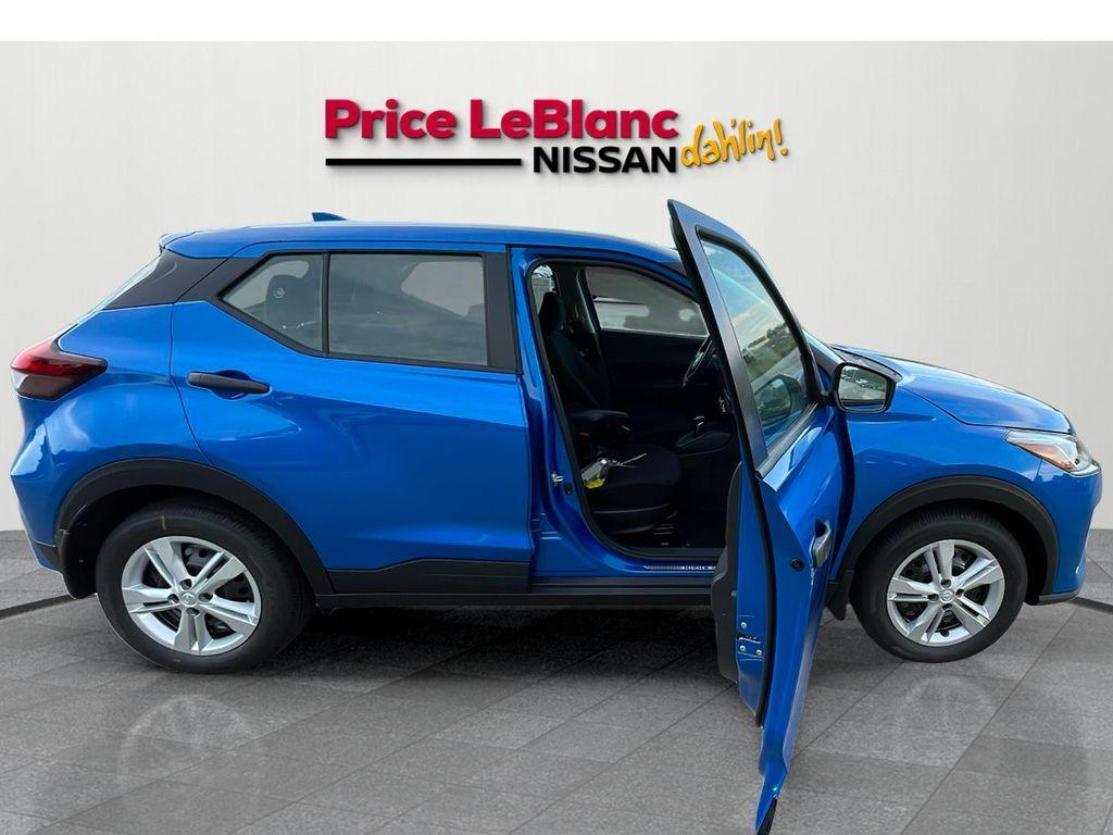 new 2025 Nissan Kicks Play car, priced at $21,828