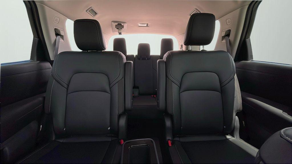 new 2025 Nissan Pathfinder car, priced at $43,105