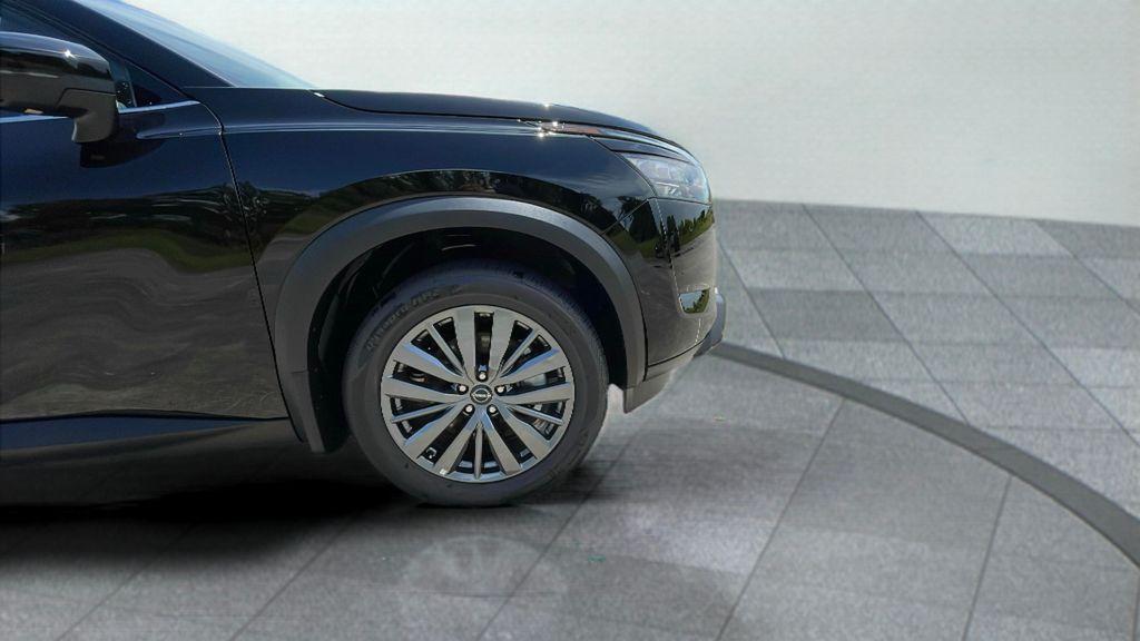 new 2025 Nissan Pathfinder car, priced at $43,105