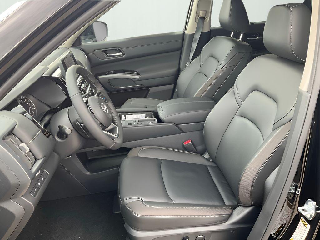 new 2025 Nissan Pathfinder car, priced at $47,555