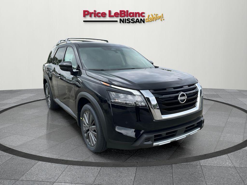 new 2025 Nissan Pathfinder car, priced at $47,555