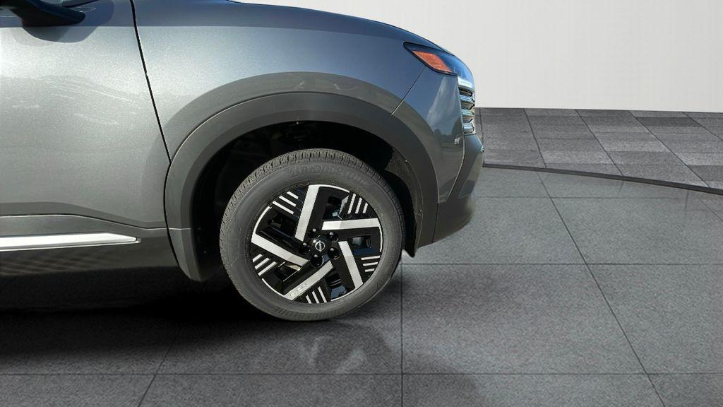 new 2025 Nissan Kicks car, priced at $25,595