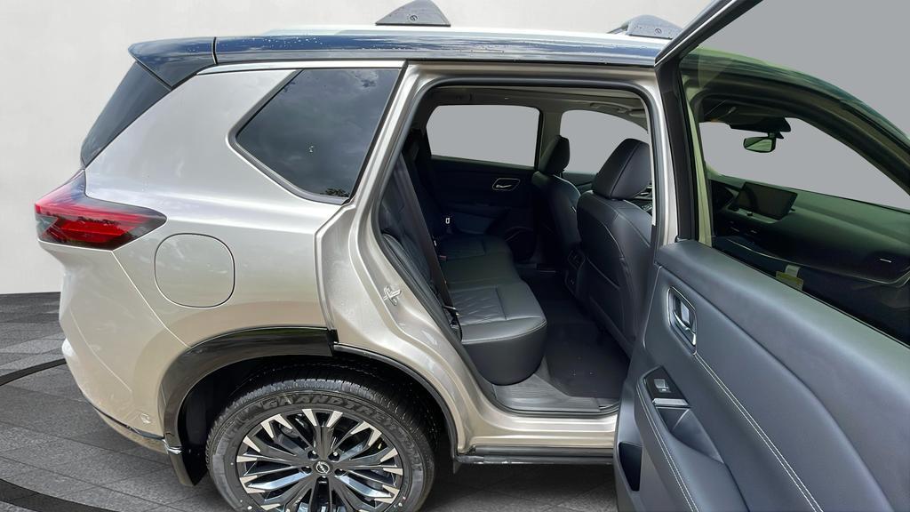 new 2025 Nissan Rogue car, priced at $39,484
