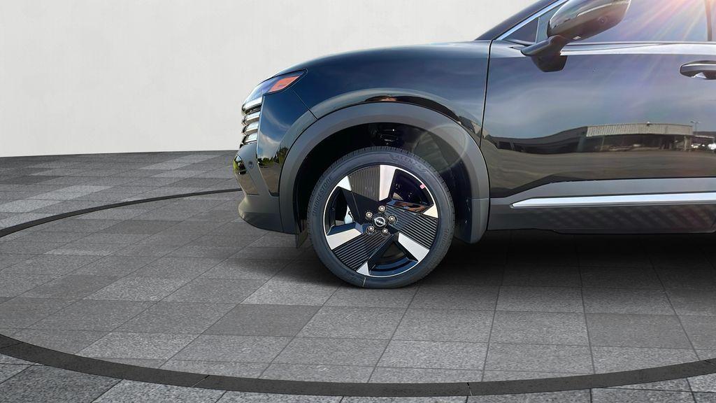 new 2025 Nissan Kicks car, priced at $28,450