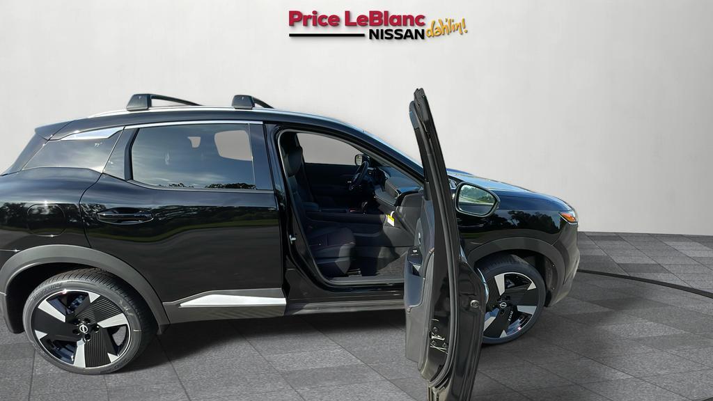 new 2025 Nissan Kicks car, priced at $28,450