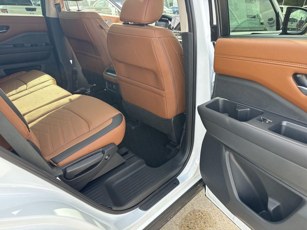 new 2025 Nissan Pathfinder car, priced at $53,030