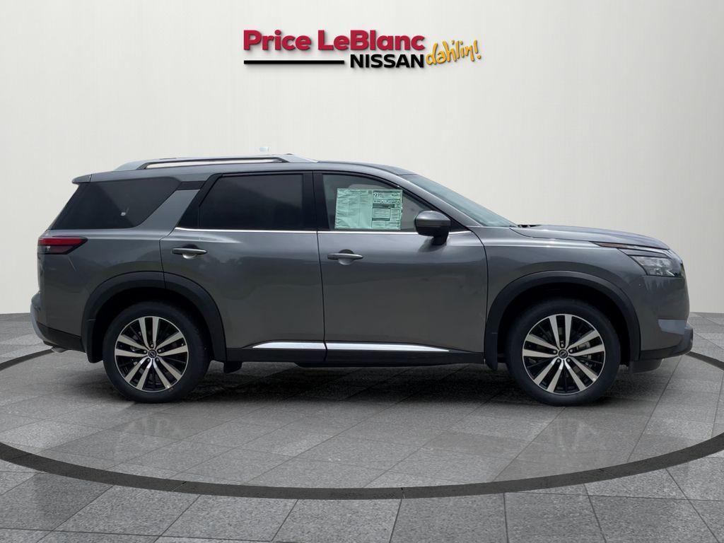 new 2025 Nissan Pathfinder car, priced at $51,485