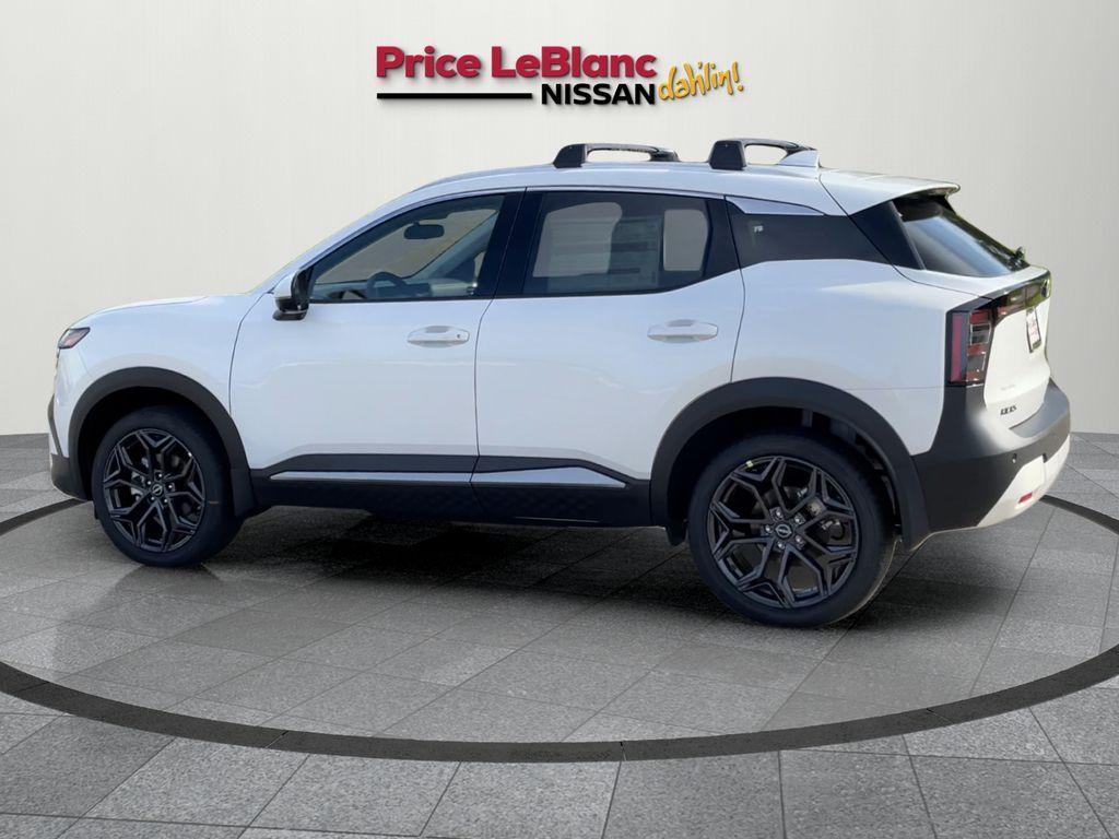 new 2025 Nissan Kicks car, priced at $29,620